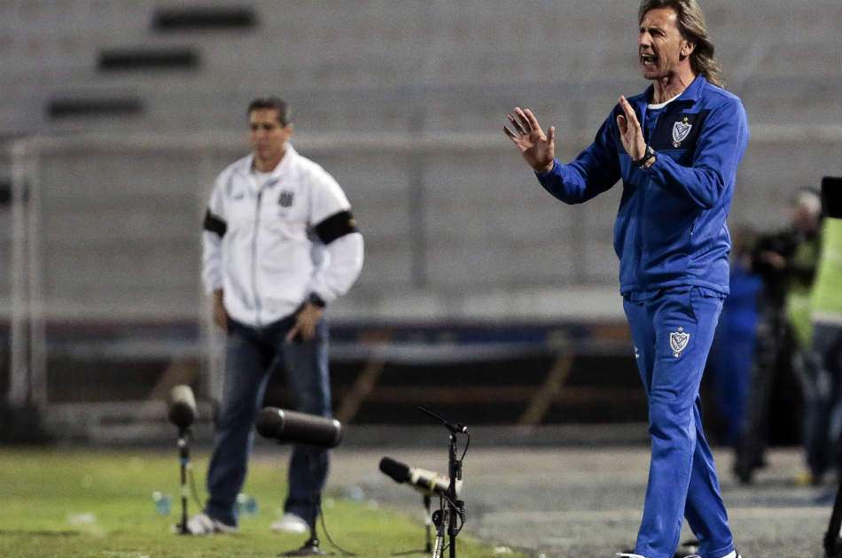 Gareca guía a Vélez Sarfield en su partido en Copa Sudamericana. / AFP