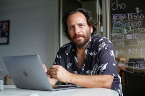 “Pablus Gallinazo”, más allá de su figura nadaísta