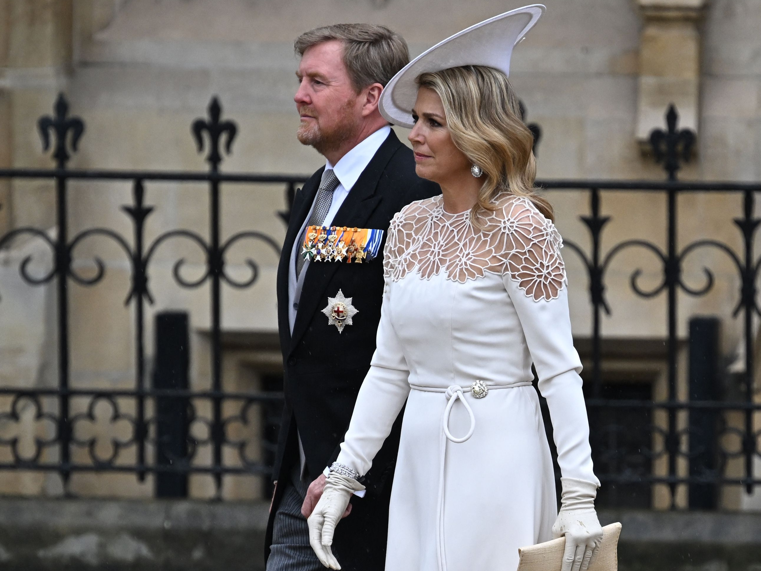 La reina Máxima de los Países Bajos y el rey Willem-Alexander, llegan a la Abadía de Westminster