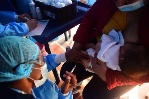 Vacunación en Bogotá para niños y adolescentes: dónde y cómo acceder