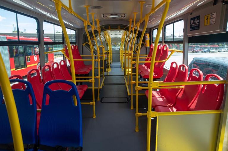 Entran en operación los primeros 140 buses a gas de Transmilenio