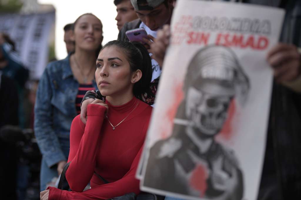 Hermana del estudiante Dilan Cruz, quién falleció a causa de un objeto contundente, lanzado por el capitán Manuel Cubillos Rodríguez del ESMAD, hechos ocurridos durante el paro nacional realizado el 23 de noviembre 2019.