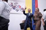 Mujer colombiana, salve usted la patria