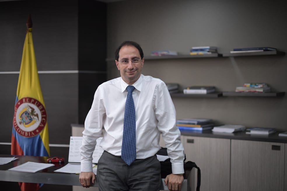 Más de 3.900 empresas han empezado a fabricar productos para el sector salud. / Mauricio Alvarado - El Espectador