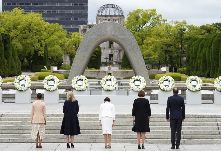 Cumbre del G7 se inicia con homenajes a las víctimas de Hiroshima; Zelenski irá