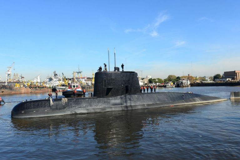 Así buscan al submarino argentino desaparecido