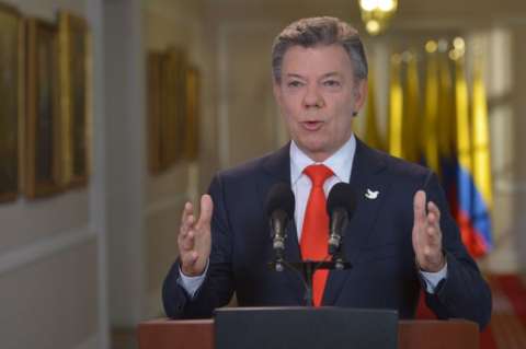 Polémica por propuesta de Santos de eliminar Ley de Garantías