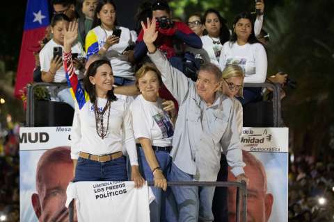 Cierra de campaña en Venezuela: Maduro combativo y la oposición optimista
