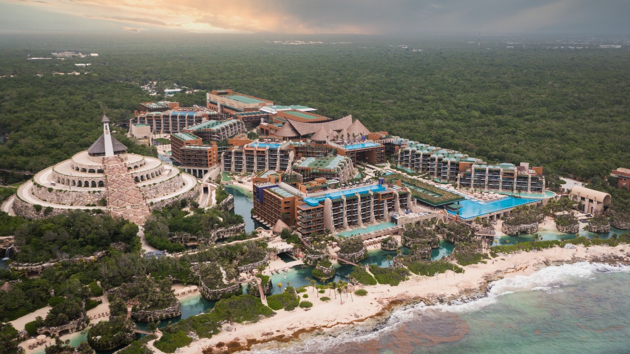 El Hotel Xcaret muestra el amor por México y su folclor.