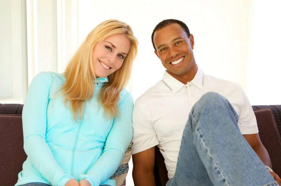 El golfista estadounidense Tiger Woods, junto a su novia, la campeona olímpica de esquí Lindsey Vonn. / EFE