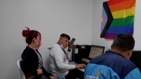 Así funciona la primera Clínica de Género pública en Colombia