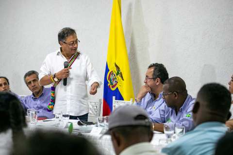 “Empoderar al campesinado para fortalecer la producción de alimentos”: Petro