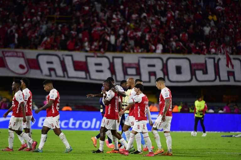 La Guardia Albirroja le puso ambiente a la final de la Liga BetPlay entre Santa Fe e Independiente Medellín.