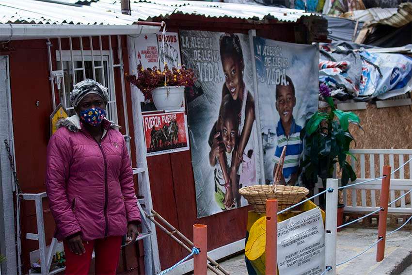 Yolanda Cuestas: la mujer que construyó su casa en un andén de Bogotá
