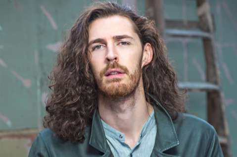 Hozier, música para enfrentar el fin del mundo
