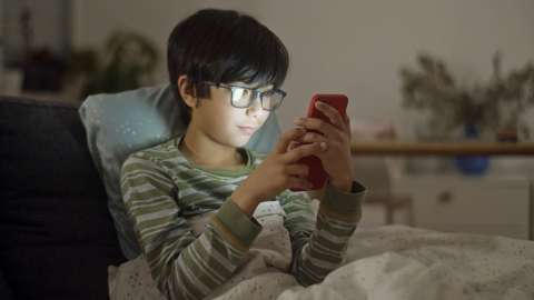 Celulares en las escuelas, ¿sí o no?