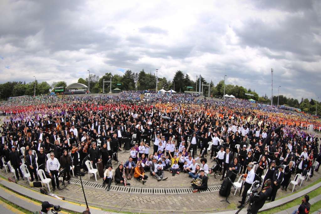 El título de “la orquesta más grande del mundo” lo tenía desde 2019 una agrupación rusa con 8.907 músicos.