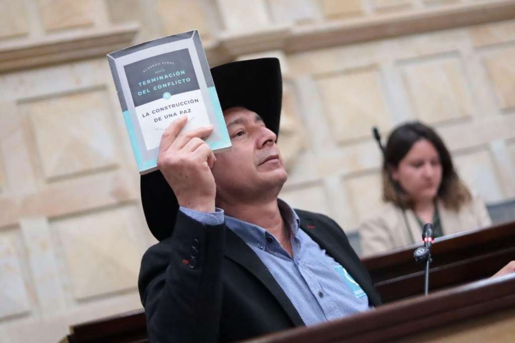 William Aljure, representante a la Cámara Especial de Paz, durante debate de control político sobre el Acuerdo de Paz
