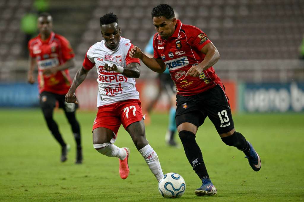 Santa Fe llegó a Venezuela con una ventaja de dos goles.