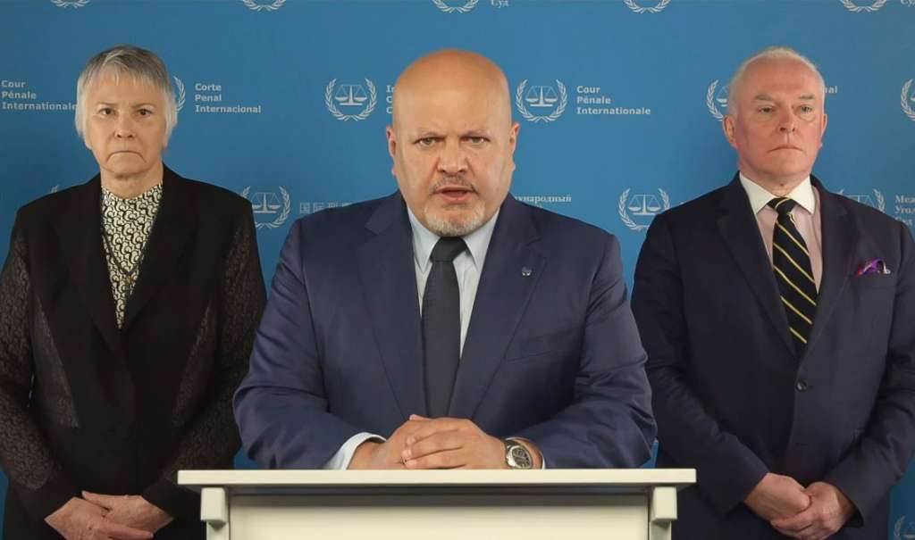 La Haya, 20 may (EFE).- El fiscal de la Corte Penal Internacional (CPI), Karim Khan, ha solicitado este lunes al tribunal la emisión de órdenes de arresto contra el primer ministro israelí, Benjamin Nentanyahu, así como el líder de Hamas, Yahya Sinwar, por presuntos crímenes de guerra y de lesa humanidad. EFE/CPI - SOLO USO EDITORIAL/SOLO DISPONIBLE PARA ILUSTRAR LA NOTICIA QUE ACOMPAÑA (CRÉDITO OBLIGATORIO) -