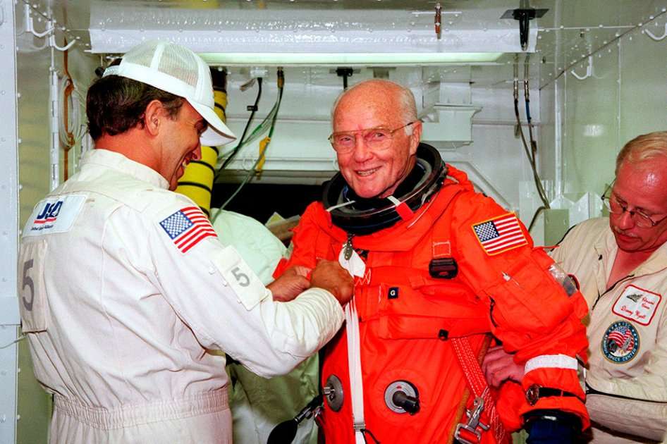 Glenn abandonó la NASA en 1964 y pasó a dedicarse enteramente a la política por el partido Demócrata. / AFP