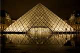 El Museo del Louvre expone por primera vez obras robadas e interceptadas en la aduana