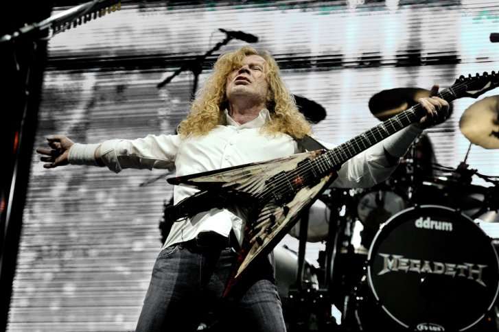 Megadeth durante el concierto en 2013.