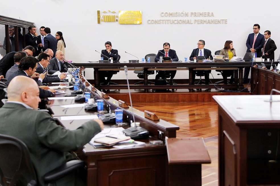 La propuesta para dejar de recibir los gastos de representación la lanzó el senador Gustavo Bolívar. / Archivo