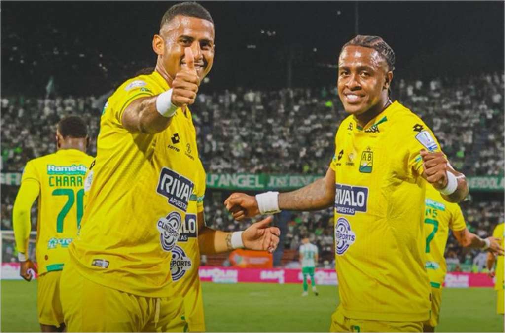Carlos Henao y Kevin Londoño, dos de las figuras del Atlético Bucaramanga, de buena campaña en la Liga BetPlay.