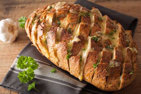 Pan de queso mozzarella para compartir en familia