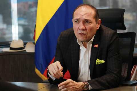 Tribunal revoca arresto y multa que se le impuso al ministro de Trabajo Antonio Sanguino