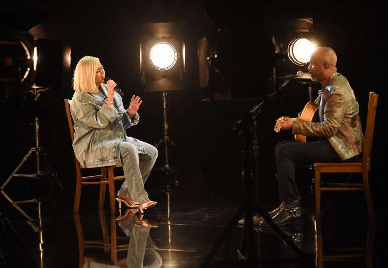 Katy Perry y Darius Rucker en los American Music Awards 2020.