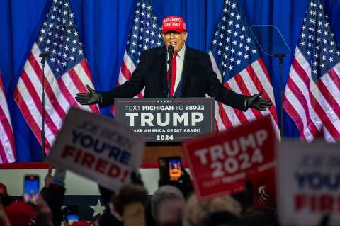 Milei y Bukele: la ultraderecha latinoamericana que abraza al trumpismo
