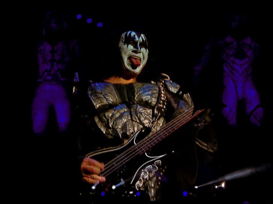 Gene Simmons, bajista de KISS, en el Monster of Rock, llevado a cabo el 15 de abril del 2023, en medio de su último concierto en Colombia.
