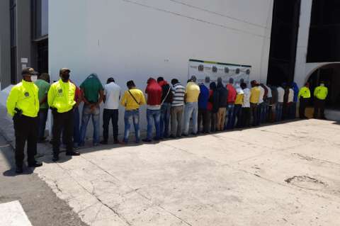 Capturan a 28 indígenas Wayúu por bloquear vías en La Guajira
