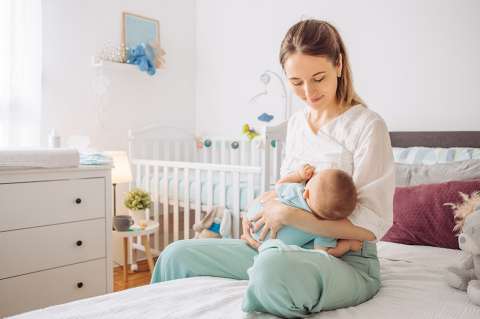 5 claves de los expertos para una lactancia materna exitosa y sin estrés