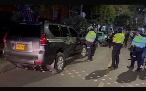 Robaron en Bogotá carro del esquema de seguridad del Comando de Fuerzas Militares