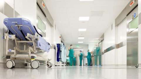 Director del Hospital San Carlos habló tras cierre del servicio de urgencias