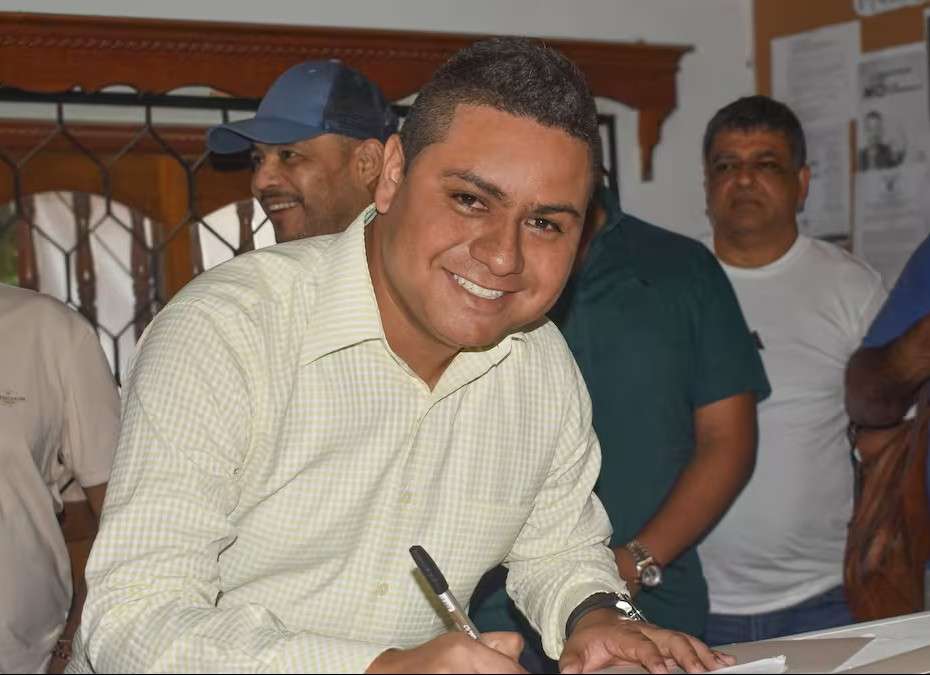 Juan Sebastián Mendoza es abogado de la Universidad Libre de Barranquilla.