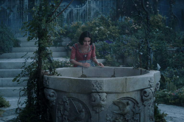 Rachel Zegler es Blanca Nieves.