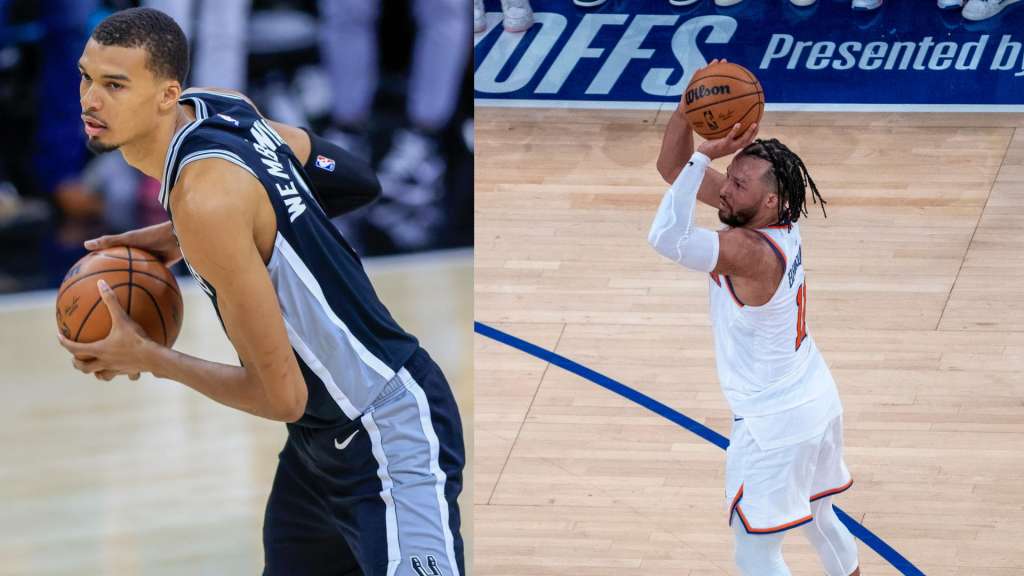 Victor Wembanyama de San Antonio Spurs (iz) y Jalen Brunson de New York Knicks (d).