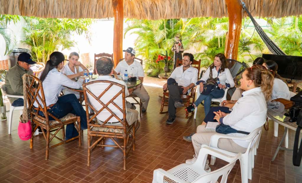 ProColombia, junto con otros patrimonios del Gobierno Nacional, realizó un recorrido por los municipios en donde atracarán las dos embarcaciones de lujo.