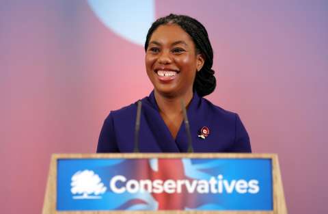 Kemi Badenoch, primera mujer negra en liderar a los conservadores británicos