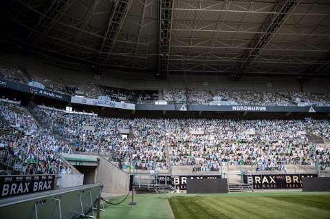 Con aficionados de cartón planean llenar el estadio del Gladbach
