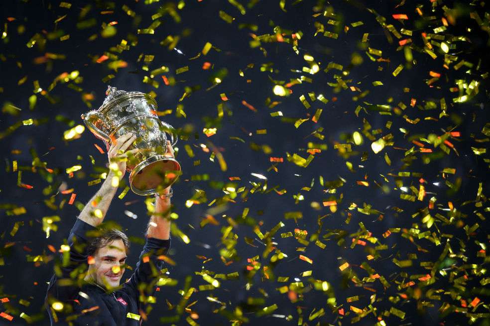 Roger Federer se impuso en la final del torneo de Basilea al rumano Marius Copil. / AFP