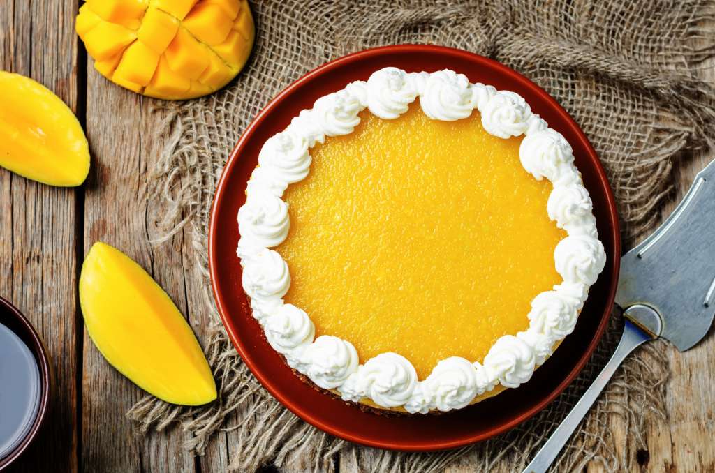 Postre de tres leches con mango