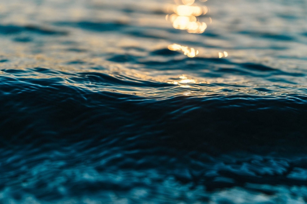 Los datos muestran que el calor almacenado en los 2.000 metros superiores de los océanos aumentó en 15 zettajulios en 2023 en comparación con el almacenado en 2022.