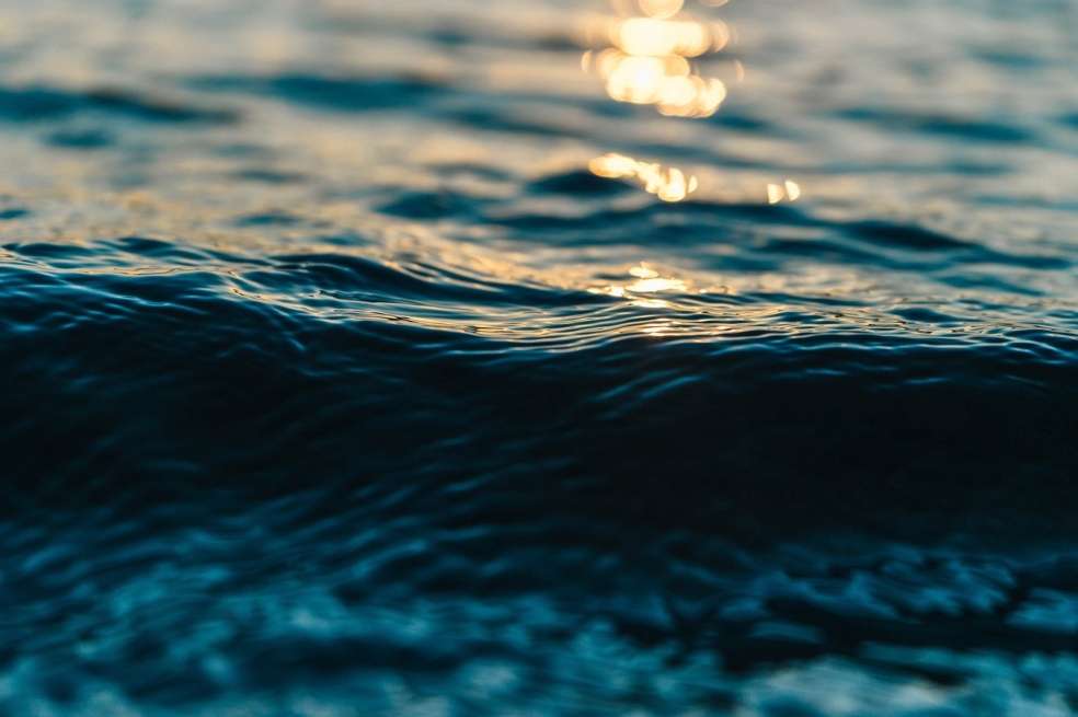 Los datos muestran que el calor almacenado en los 2.000 metros superiores de los océanos aumentó en 15 zettajulios en 2023 en comparación con el almacenado en 2022.