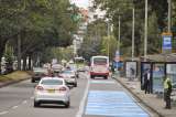 ¿De cuánto es la multa por pisar la línea continua de la calle?