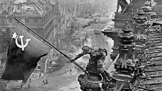 La Duma rusa levanta la prohibición sobre símbolos nazis en arte y literatura